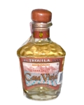 Алкоминиатюры Каса Вьеха Репосадо Выдержанная 0.05 л Tequila 100% Casa Vieja Reposado Aged